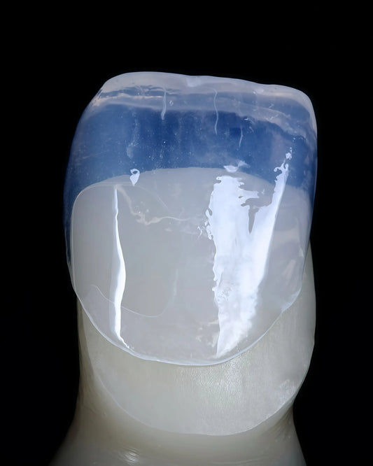 Glass ceramic dental ingot offering superior strength and aesthetics